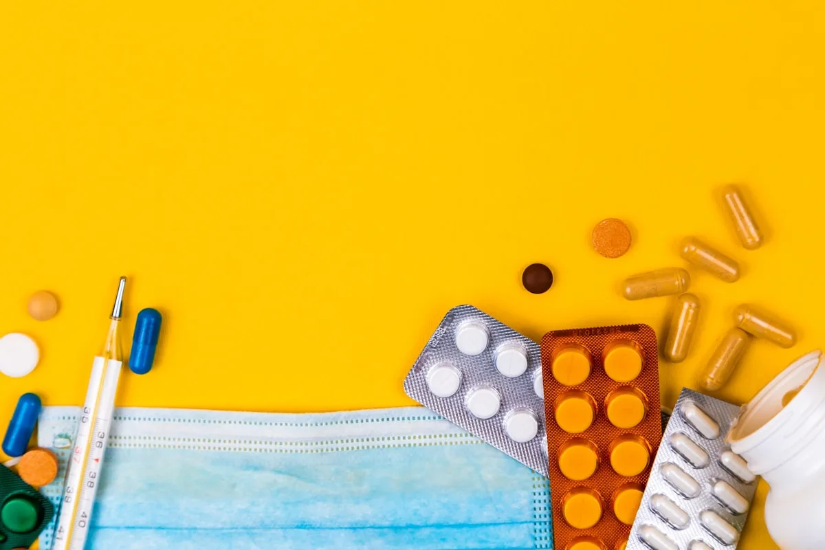 Lens Replacement Surgery Abroad: RLE & ICL Guide for 2025