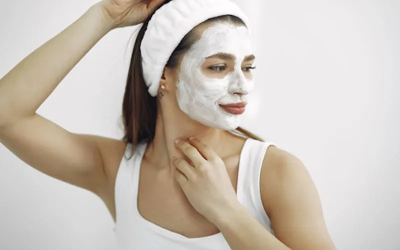 Natural hairline results achieved with DHI hair transplant technique